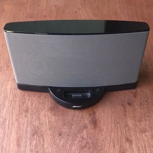 BOSE SoundDock Series II digital music system